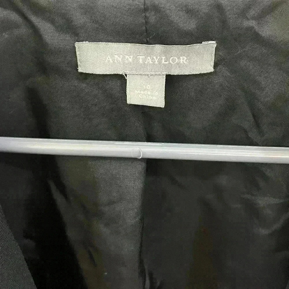 Anne Taylor Loft black longsleeve business formal blazer size 10 - Picture 4 of 11